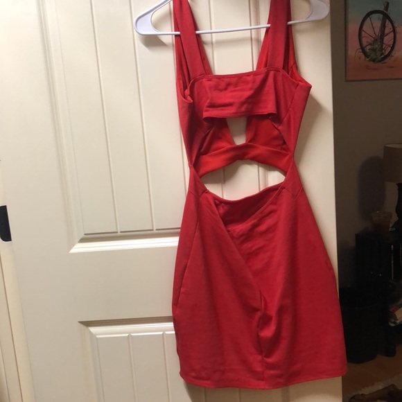 Nanamacs Cutout Dress size Large (fits like a med) - Picture 4 of 4